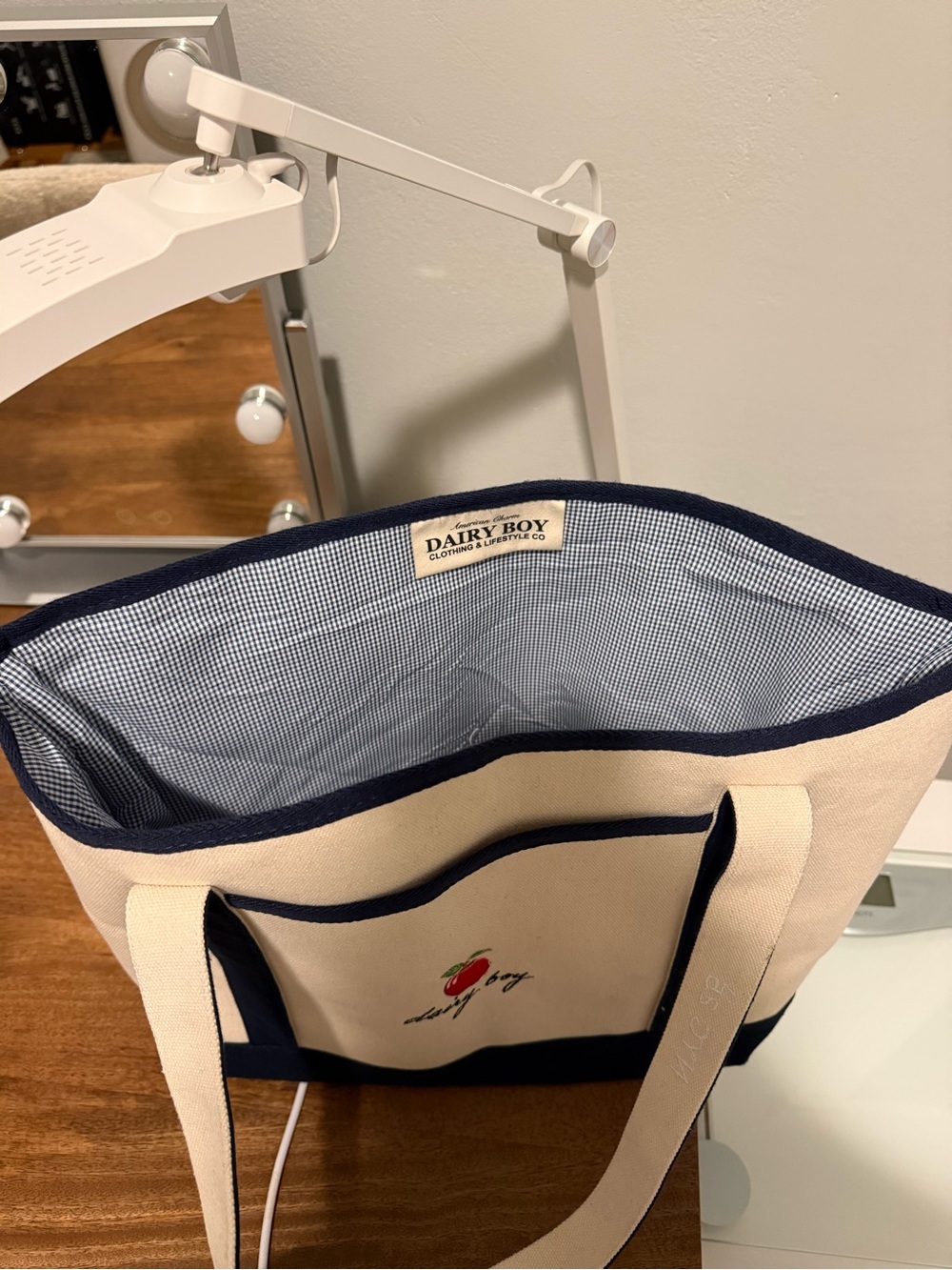 Dairy Boy NYC 2025 Big Apple Tote - Picture 2 of 3